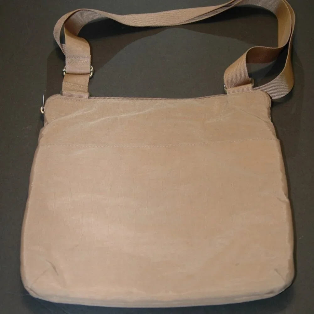 Clarks Beige Tan Casual Crossbody Purse Bag
